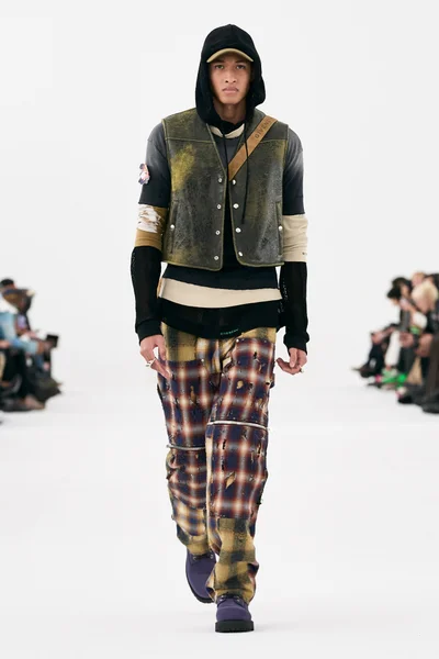 Look 11